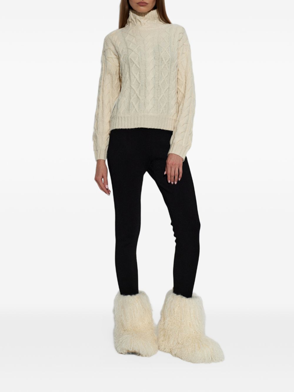 stivali classic short fluff momma donna crema 