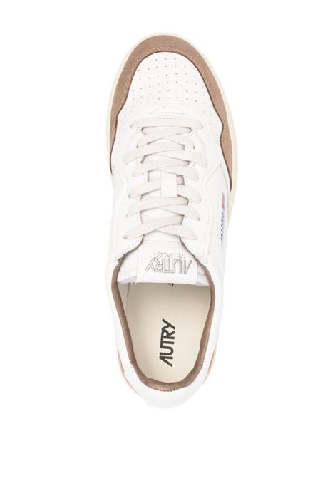 sneakers medalist low aulm gs43 uomo bianche e beige scuro AUTRY | AULMGS43