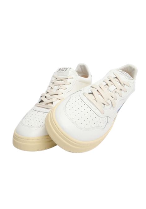 sneakers medalist low aulm ll87  bianche e crema AUTRY | AULMLL87