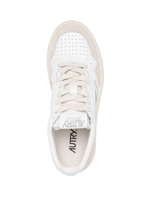 snekaers medalis low aulw ls 33 bianche e beige AUTRY | AULWLS33