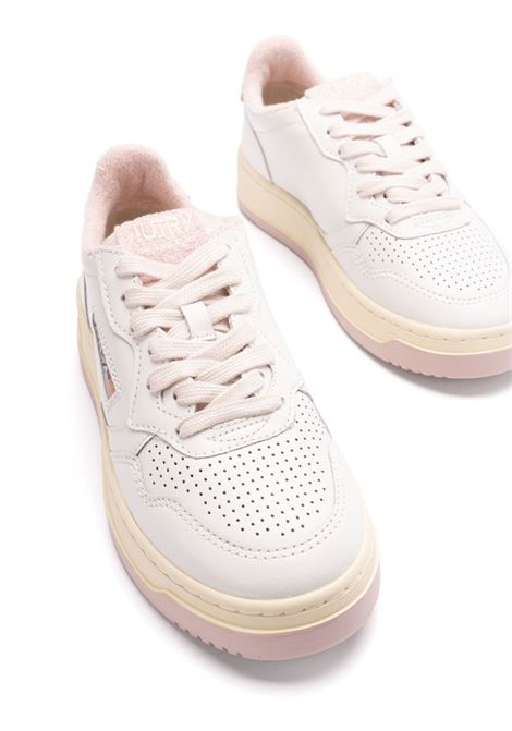 medalist low aulm vs07 snekaers woman white and pink powder AUTRY | AULWVS07