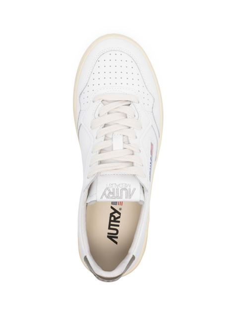 medalist aulw low ll77 sneakers woman white and military green AUTRY | AULWLL77