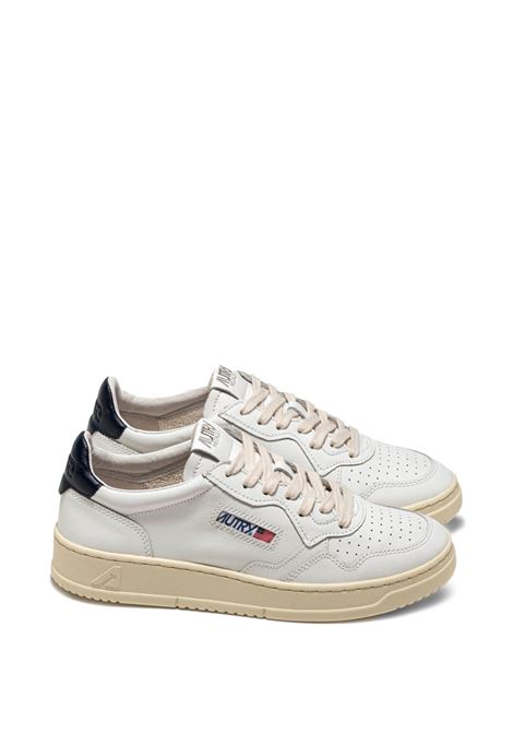 sneakers medalist low aulm ll12 uomo bianche e navy AUTRY | AULMLL12