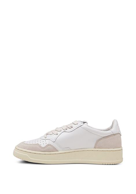 snekaers medalis low aulw LS33 bianche e beige AUTRY | AULWLS33