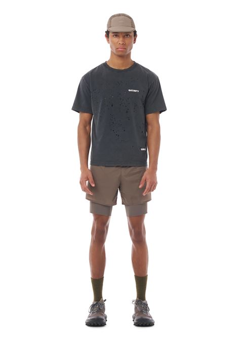 t-shirt mothtech uomo nera SATISFY | 1100600A02