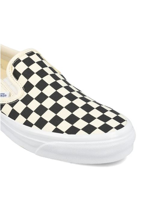 sneakers lx slip-on unisex bianche e nere VANS | VN000CSE2BO1