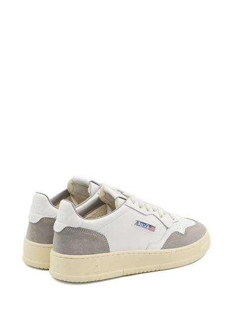 sneakers medalist low aulm ft01 uomo bianche e grigie AUTRY | AULMFT01