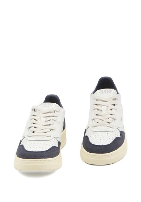 sneakers medalist low aulm ft07 uomo bianche e blu AUTRY | AULMFT07
