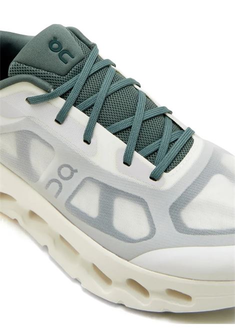 cloudtilt remix green olive and ivory ON | 3MG10273686