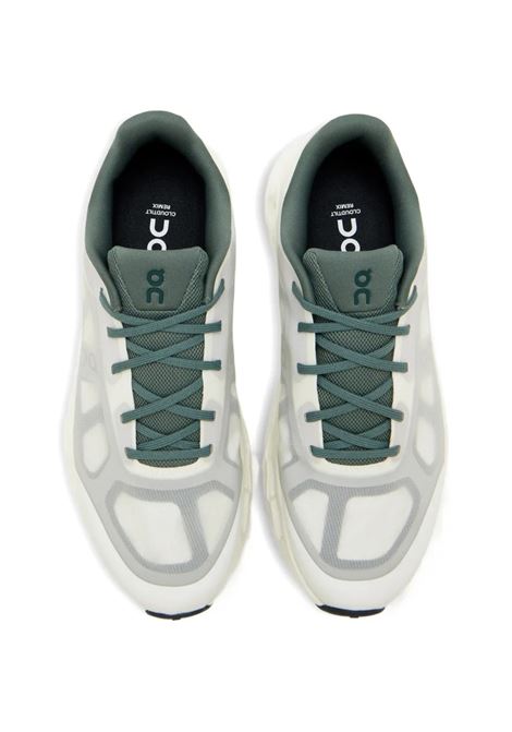 cloudtilt remix green olive and ivory ON | 3MG10273686